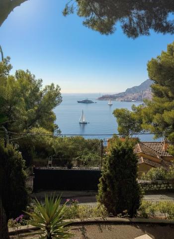 Sur la French Riviera, Propriété d’exception de 1500 m², aux portes de la Principauté de Monaco à Roquebrune-Cap-Martin