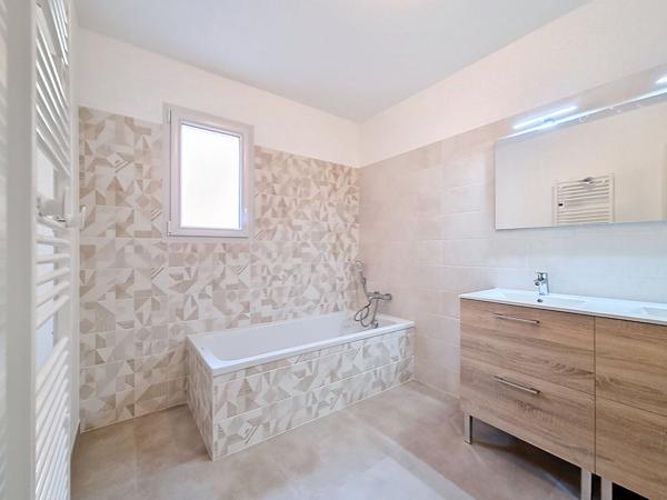 Villa T4 Villemoirieu 117.68 m² avec garage sur terrain de 516 m²