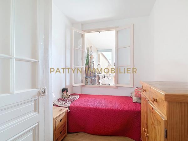 Montmerle-sur-Saône (01090) Vue exceptionnelle sur les Monts du Beaujolais – Maison atypique avec dépendances – Montmerle-sur-Saône