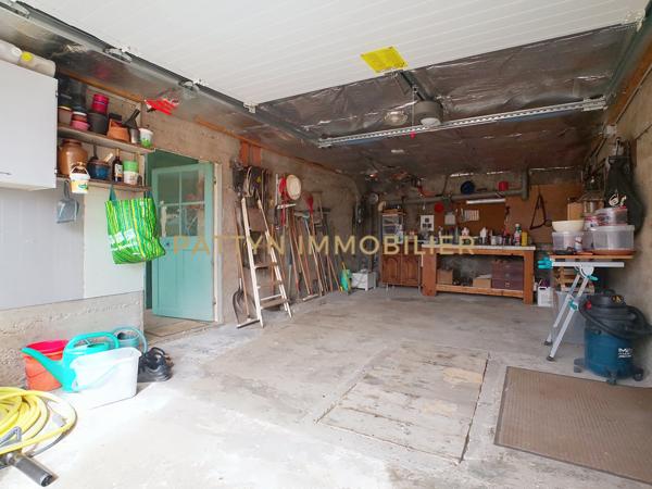 Montmerle-sur-Saône (01090) Vue exceptionnelle sur les Monts du Beaujolais – Maison atypique avec dépendances – Montmerle-sur-Saône