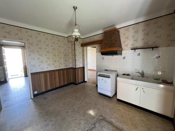 Maison à vendre 98 550 € Montluçon 5 p 99 m² DPE E