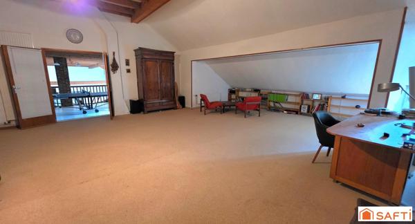 Propriété de caractère unique de 332m² avec salle de réception
