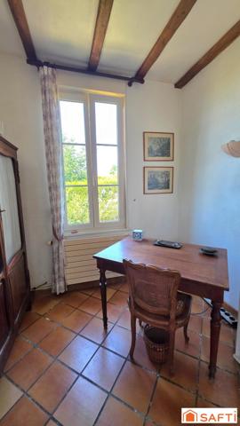 Propriété de caractère unique de 332m² avec salle de réception