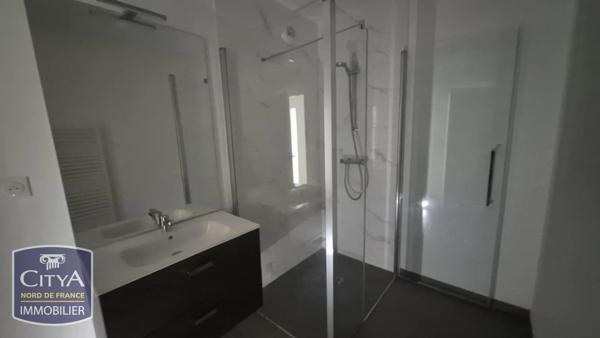 Appartement à louer 3 pièces 63.1m² Lille (59000)
