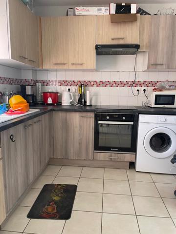 Appartement T3 dans résidence sécurisée avec piscine