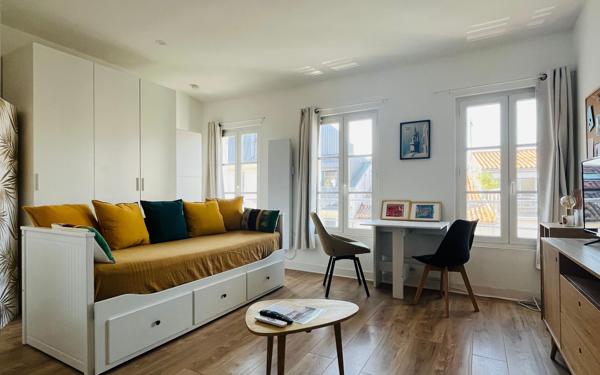 Appartement à vendre    1 pièce • 24 m2 La Rochelle