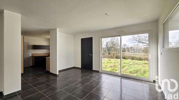 Maison traditionnelle 5 pièces de 105 m² à Pluneret (56400)