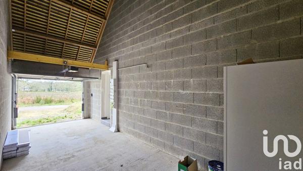 Maison traditionnelle 5 pièces de 105 m² à Pluneret (56400)