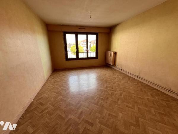 Appartement 2 pièces avec parking et cave – Fort potentiel à Raon-l'Étape