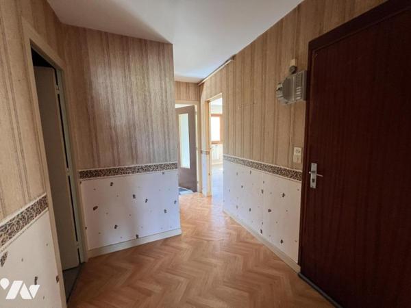 Appartement 2 pièces avec parking et cave – Fort potentiel à Raon-l'Étape