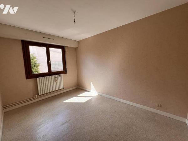 Appartement 2 pièces avec parking et cave – Fort potentiel à Raon-l'Étape