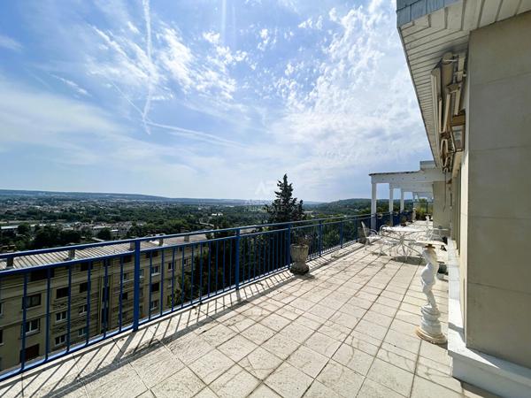 Appartement Meulan 5 pièce(s) 126 m2 385 000 € **  - Référence  1134