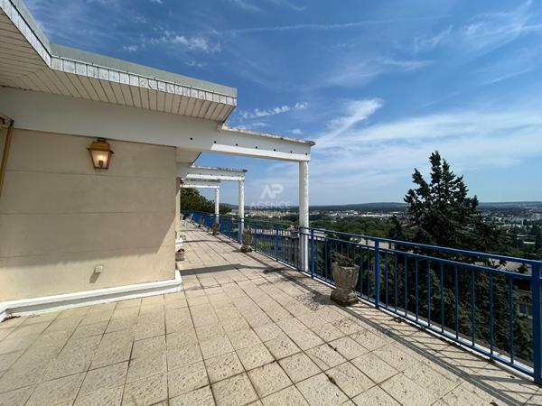 Appartement Meulan 5 pièce(s) 126 m2 385 000 € **  - Référence  1134