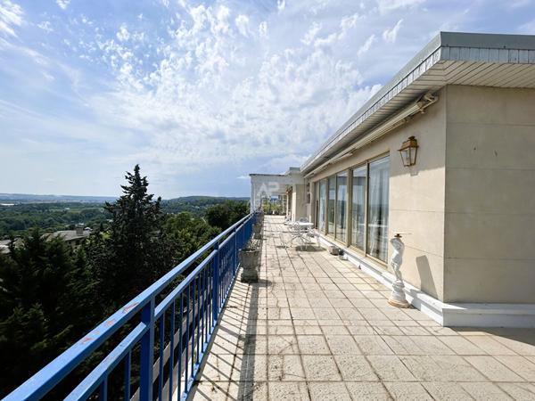 Appartement Meulan 5 pièce(s) 126 m2 385 000 € **  - Référence  1134