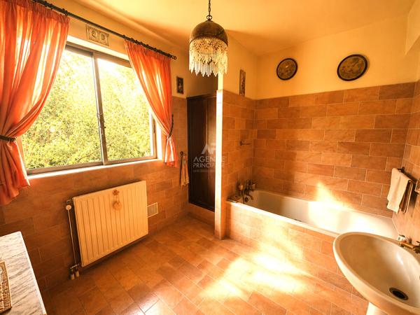 Appartement Meulan 5 pièce(s) 126 m2 385 000 € **  - Référence  1134