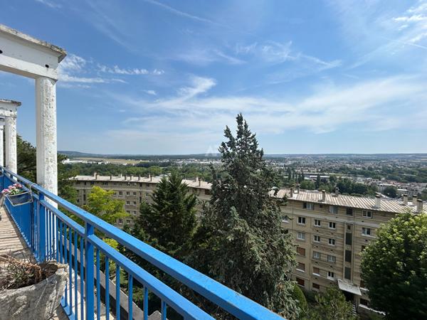 Appartement Meulan 5 pièce(s) 126 m2 385 000 € **  - Référence  1134