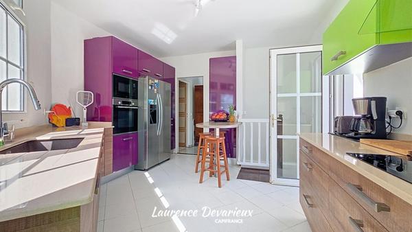 Maison à vendre 6 pièces LE GOSIER (971)