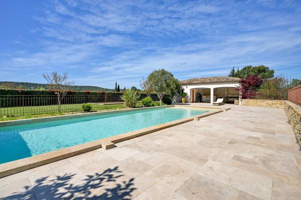 Vente Villa de luxe Aix-en-Provence 6 Pièces 240 m²