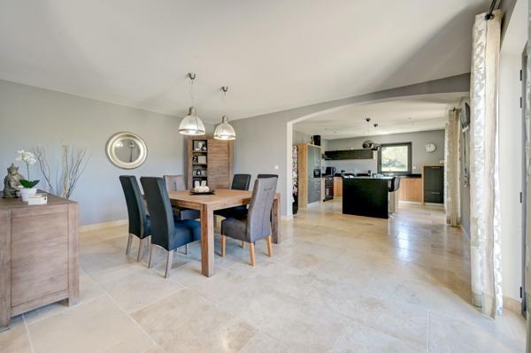 Vente Villa de luxe Aix-en-Provence 6 Pièces 240 m²