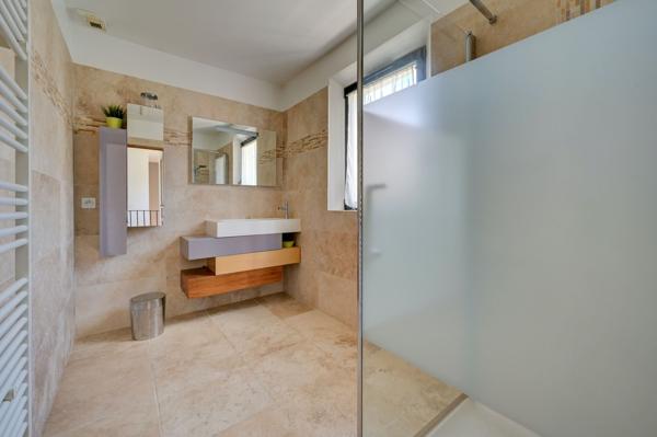 Vente Villa de luxe Aix-en-Provence 6 Pièces 240 m²