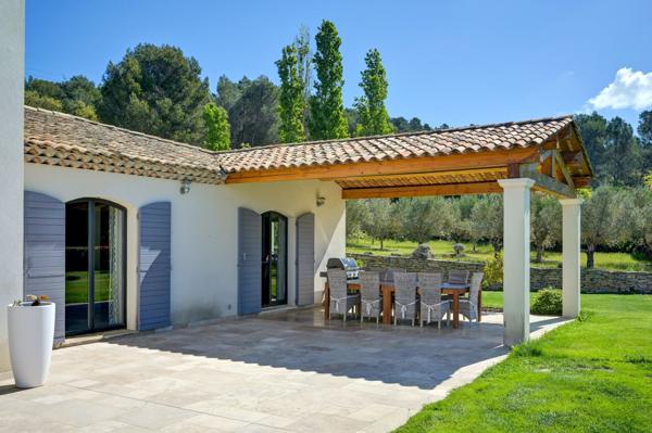 Vente Villa de luxe Aix-en-Provence 6 Pièces 240 m²