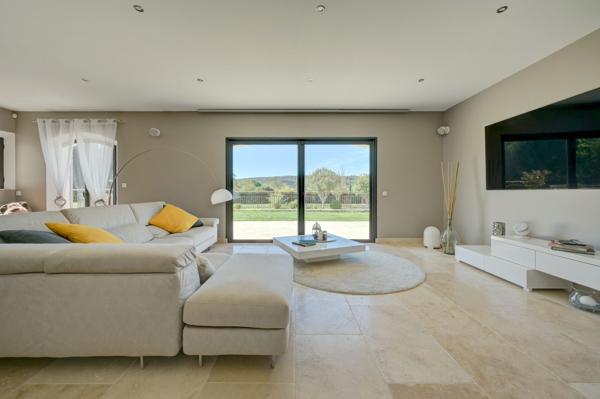 Vente Villa de luxe Aix-en-Provence 6 Pièces 240 m²