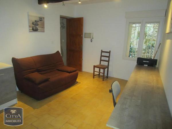Appartement à louer 1 pièce 16.24m² Nîmes (30900)