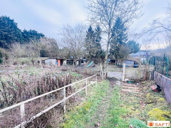 Maison semi-mitoyenne - 90m² - Travaux à prévoir