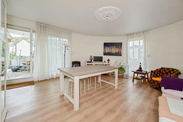 Appartement T4 de 119 m² avec balcon et box à Montargis