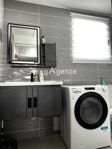 Immeuble à CAYENNE, 97300 - 240m²