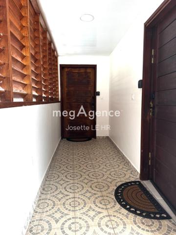 Immeuble à CAYENNE, 97300 - 240m²