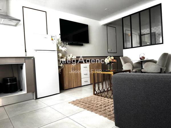 Immeuble à CAYENNE, 97300 - 240m²