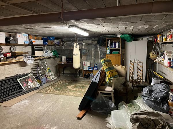 Maison de plein pied de 113 m3 avec sous sol et garage sur une parcelle de 577 m2 de terrain