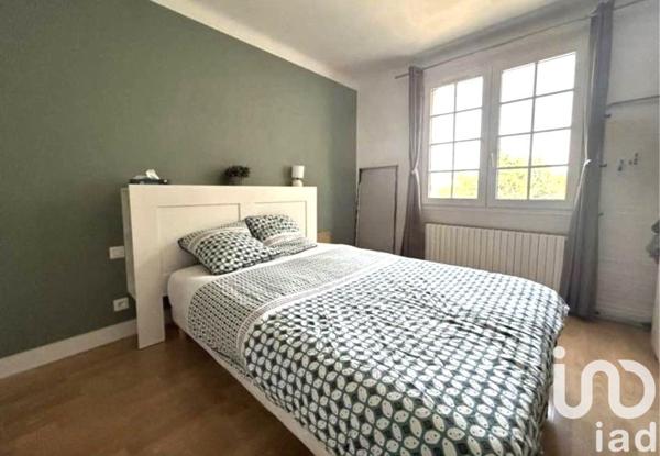 Maison traditionnelle 5 pièces de 101 m² à Bessines (79000)