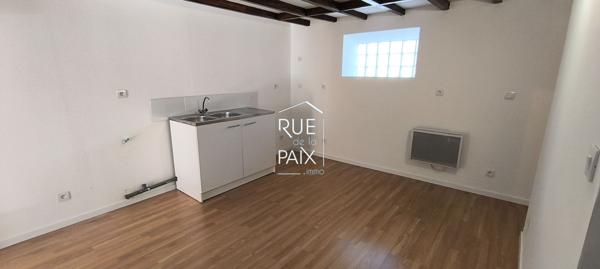79450 SAINT AUBIN LE CLOUD MAISON DE BOURG RÉNOVÉE