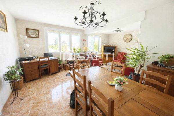 CHATEAU THIERRY , toutes commodités sur place