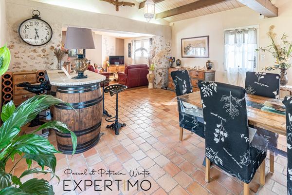 Soullans (85300) Magnifique longère, 3 chambres, terrain 4000m², piscine