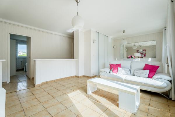 T3/4- 65M2- BALCON - STATIONNEMENT - CAVE