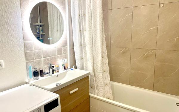 Appartement à vendre    3 pièces • 69,51 m2 Niort