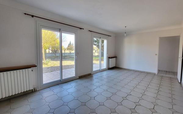 Maison à vendre    4 pièces •  Montamisé