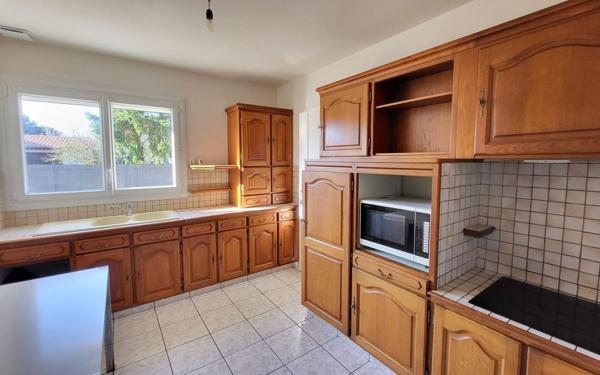 Maison à vendre    4 pièces •  Montamisé