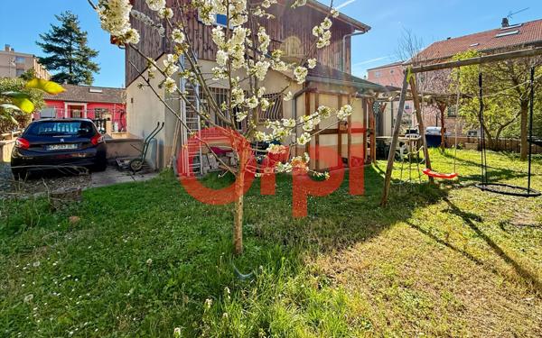 Maison à vendre    4 pièces • 126,71 m2 Vénissieux