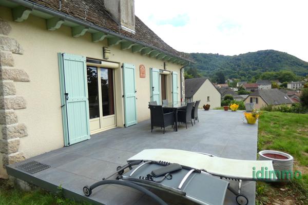 BELLE MAISON D ARCHITECTE 2007 Marmanhac (15250)
