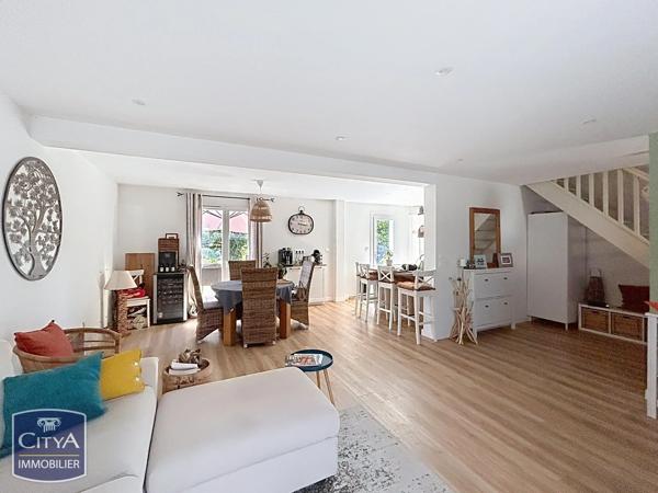 Maison à vendre 4 pièces 93.11m² Mâcon (71000)