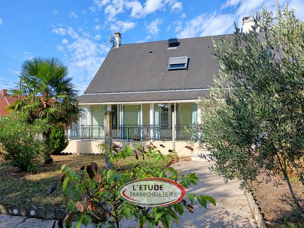 Sainte-Luce-sur-Loire – Maison familiale lumineuse avec jardin intimiste dans le bourg