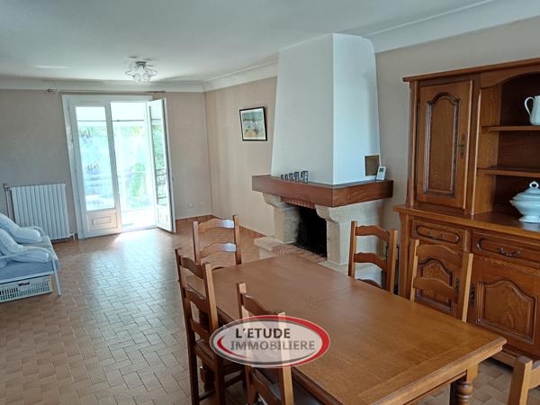 Sainte-Luce-sur-Loire – Maison familiale lumineuse avec jardin intimiste dans le bourg