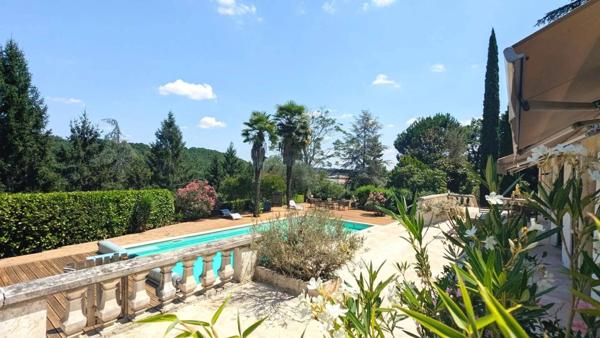 Demeure familiale avec piscine, terrasse et jardin arboré – Lot-et-Garonne