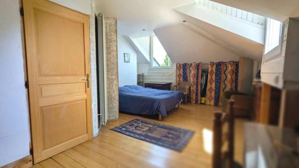 Demeure familiale avec piscine, terrasse et jardin arboré – Lot-et-Garonne