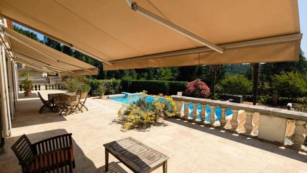 Demeure familiale avec piscine, terrasse et jardin arboré – Lot-et-Garonne