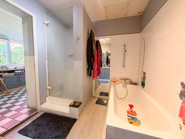 Maison ancienne de charme à vendre à Trélazé avec jardin et dépendance